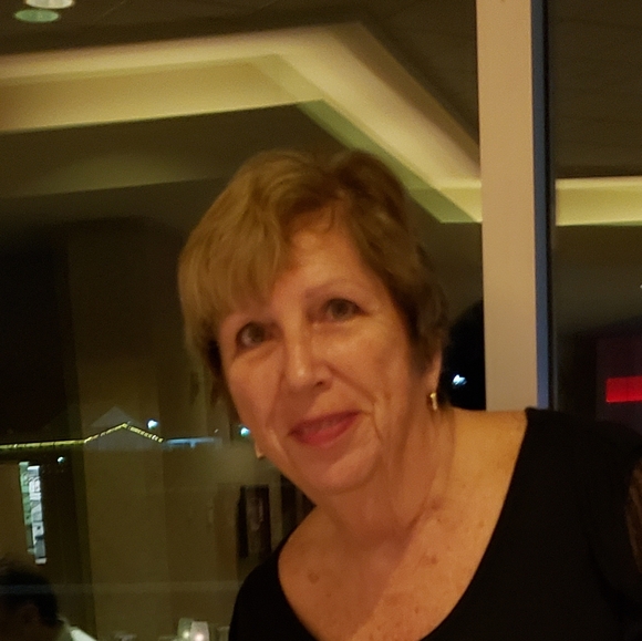 Meet your Posher, Freda - Picture 2 of 2